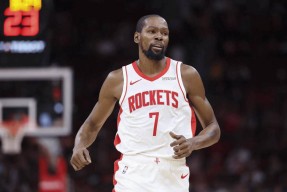 NG体育-关于杜兰特回归赛场，高光表现首场状态亮眼，掘金观众沸腾！的信息