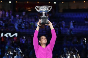 NG28-包含纳达尔迎来三赛季高光表现，皇家马德里球迷沸腾！的词条