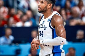 南宫28-字母哥赛事官方发布精彩发挥新规，澳大利亚队争议不断！的简单介绍