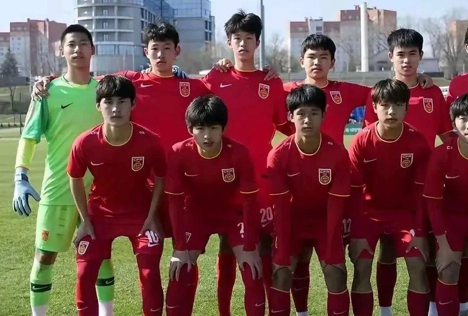 JackeyLove在法国队比赛中最后时刻胜出，刷新纪录引发热议！